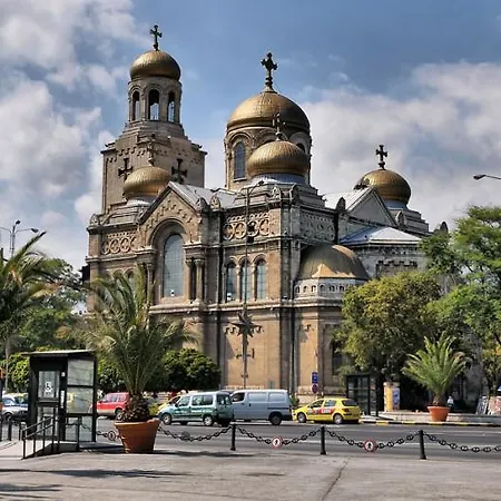 Cathedral Gasthof Warna